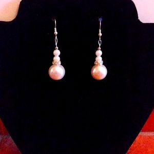 Handmade pearl earrings
